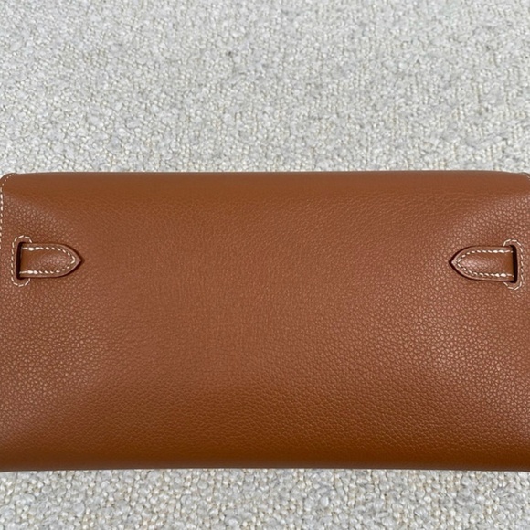 Authentic Pre-Owned Hermes Kelly To Go Gold Evercolor Gold Hardware - Picture 3 of 16